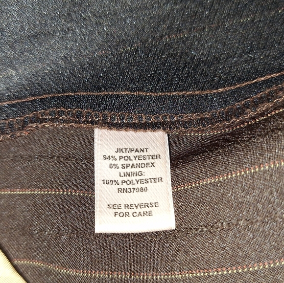 CATO / BROWN PINSTRIPE WOMEN'S PANTS SUIT / SIZE 10/12 - Picture 4 of 14